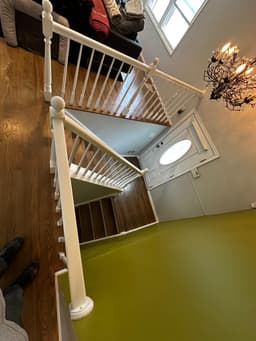 Elegant Staircase Handrail Remodeling thumbnail 6
